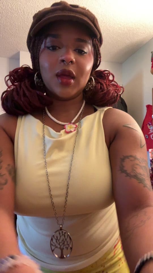 Post 3 by selayah 🍓✩°｡⋆⸜ 🎧 on TikTok (video)