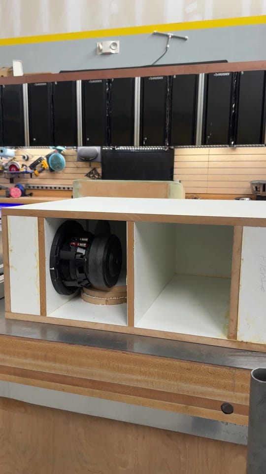 Post 1 by XochiltCarAudio on TikTok (video)