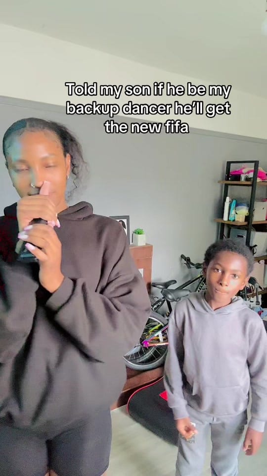 Post 5 by Riss_axo on TikTok (video)