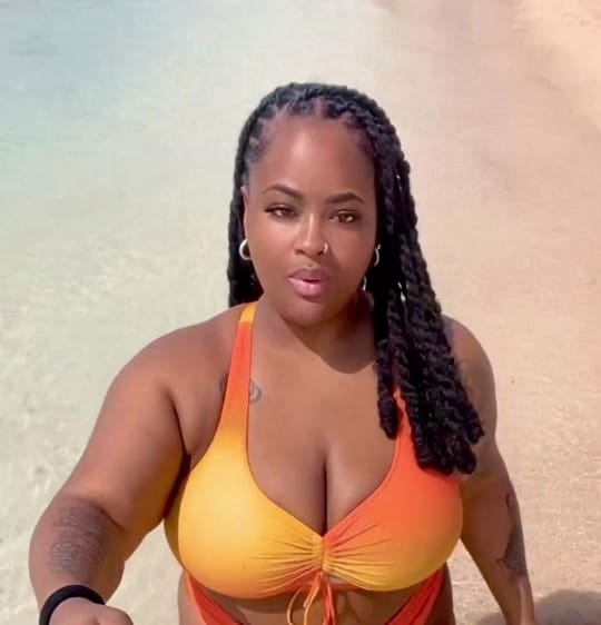 Post 8 by Eedy Yasmine on TikTok (video)