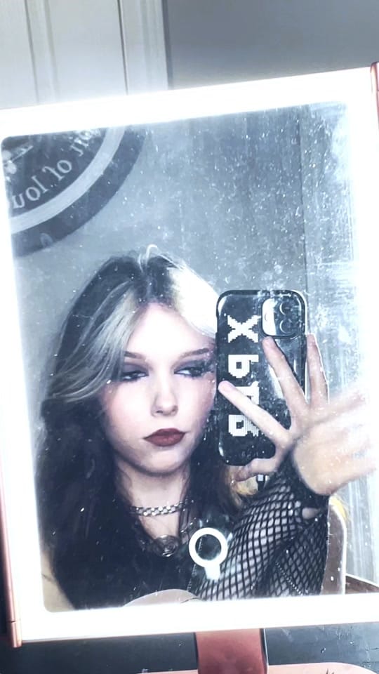 Post 6 by Sydney Hunter on TikTok (video)