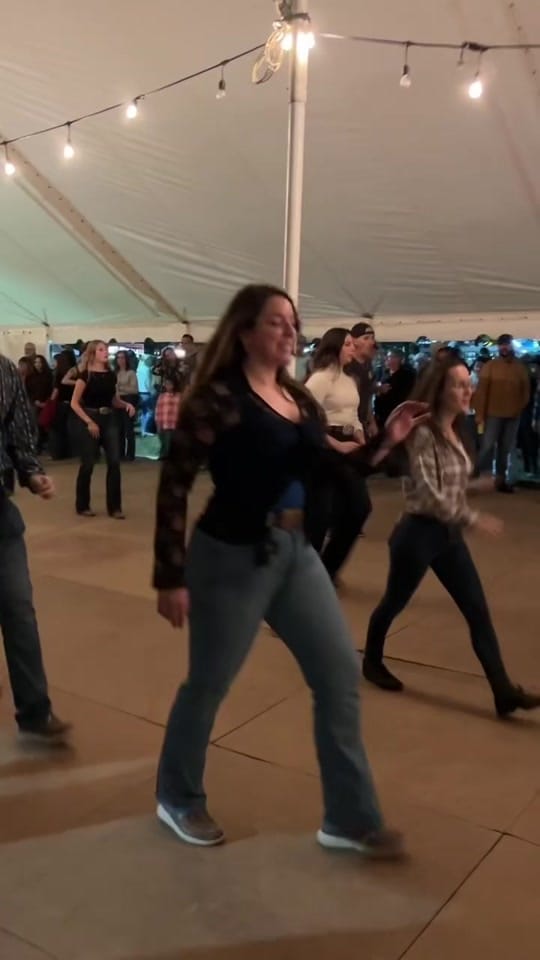 Post 7 by Myriam Ménard on TikTok (video)