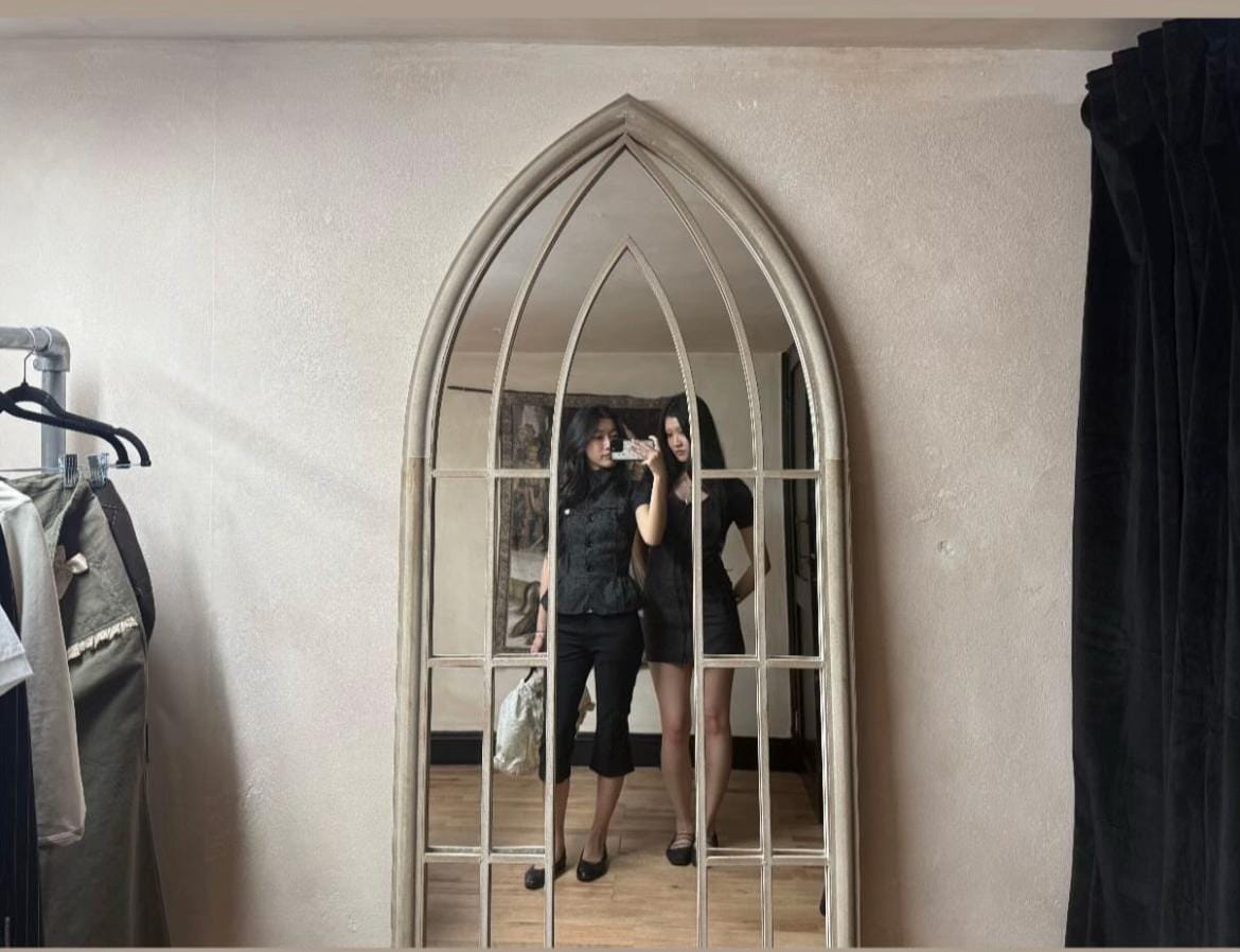 Post 2 by ShopYottsVtg London on TikTok (video)