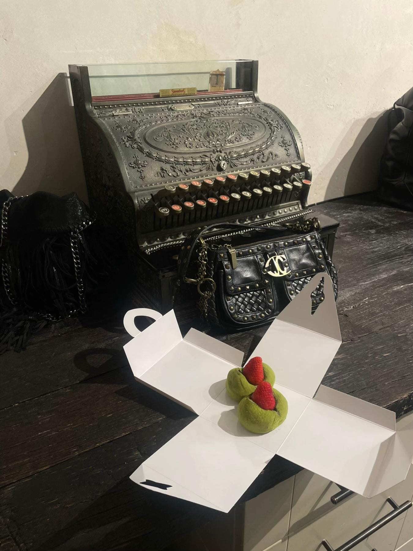 Post 9 by ShopYottsVtg London on TikTok (video)