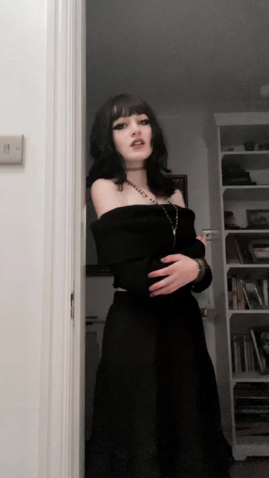 Post 8 by ♱ ⛧ Kace ⛧ ♱ ケース on TikTok (video)