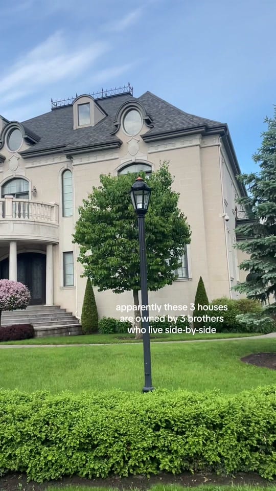 Post 10 by Nika Karpouchkina on TikTok (video)
