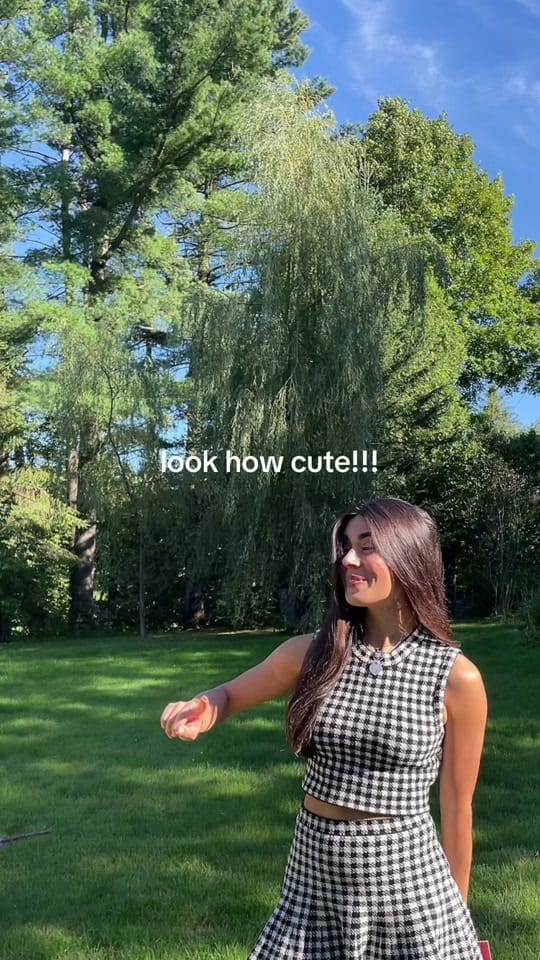 Post 6 by Nika Karpouchkina on TikTok (video)