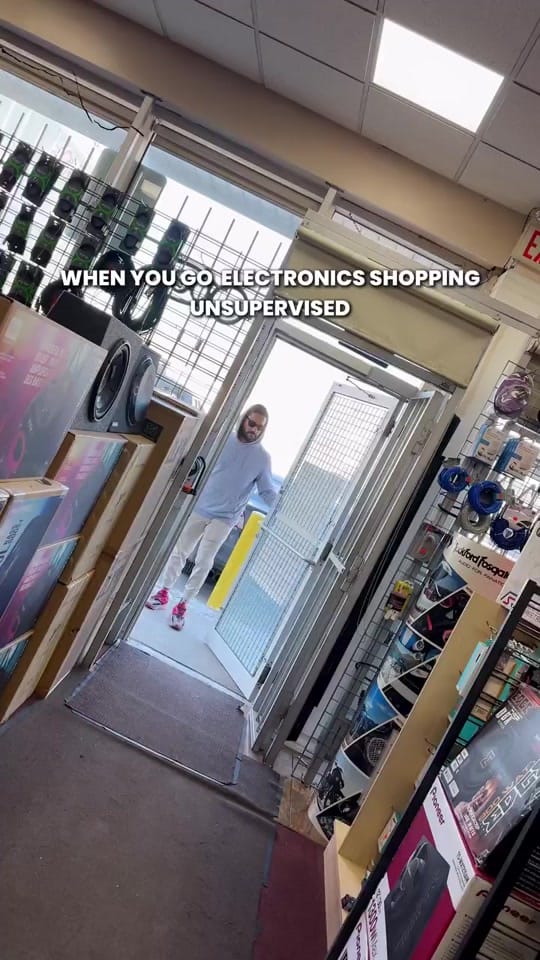Post 7 by 🇨🇦singhelectronics🇨🇦 on TikTok (video)