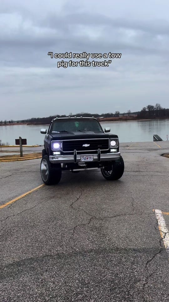 Post 7 by Max on TikTok (video)