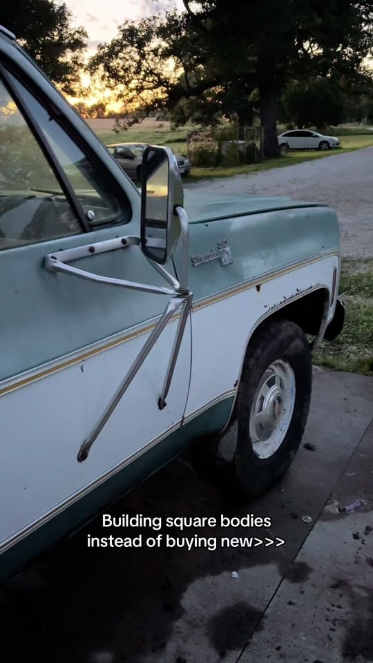 Post 2 by Max on TikTok (video)