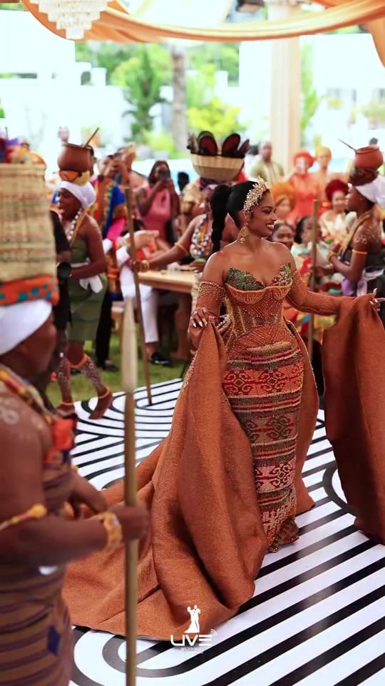 Post 6 by Kente Kiosk on TikTok (video)