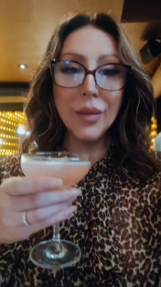 Post 2 by Farrah Mills on TikTok (video)