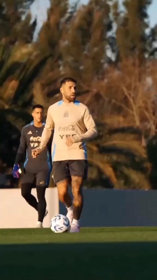 Post 4 by FOOTBALL CUTS ⚽🤙 on TikTok (video)