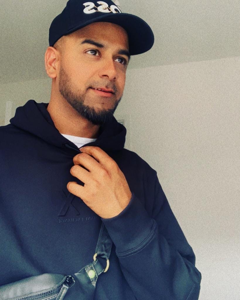 Post 10 by Fzi aka Snoofzi on TikTok (video)
