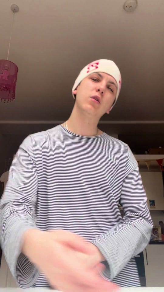Post 2 by Fieves on TikTok (video)
