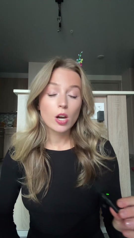 Post 5 by Molly Robinson on TikTok (video)