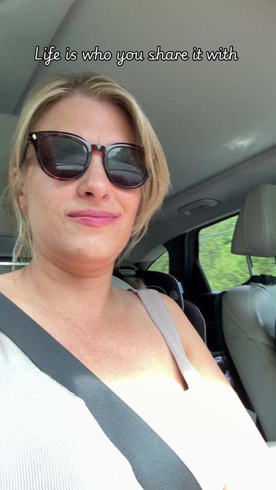 Post 4 by Elizabeth Geroux 🇨🇦 on TikTok (video)