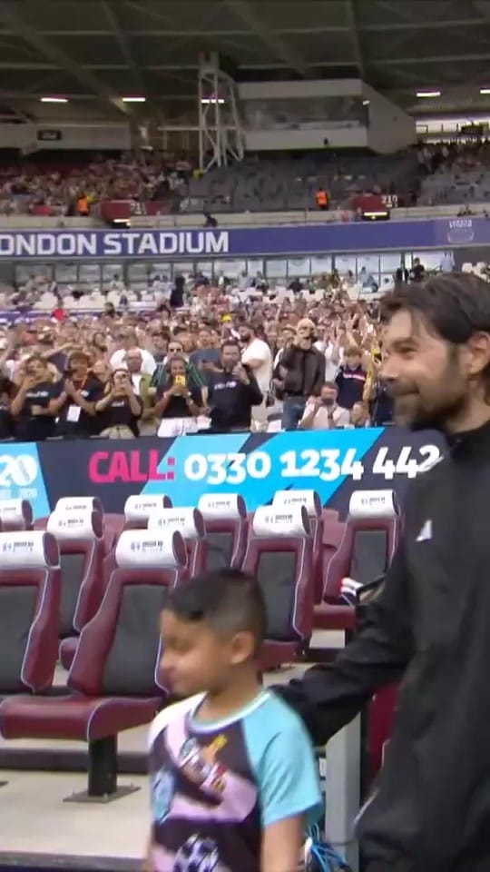 Post 3 by Biffy Clyro on TikTok (video)
