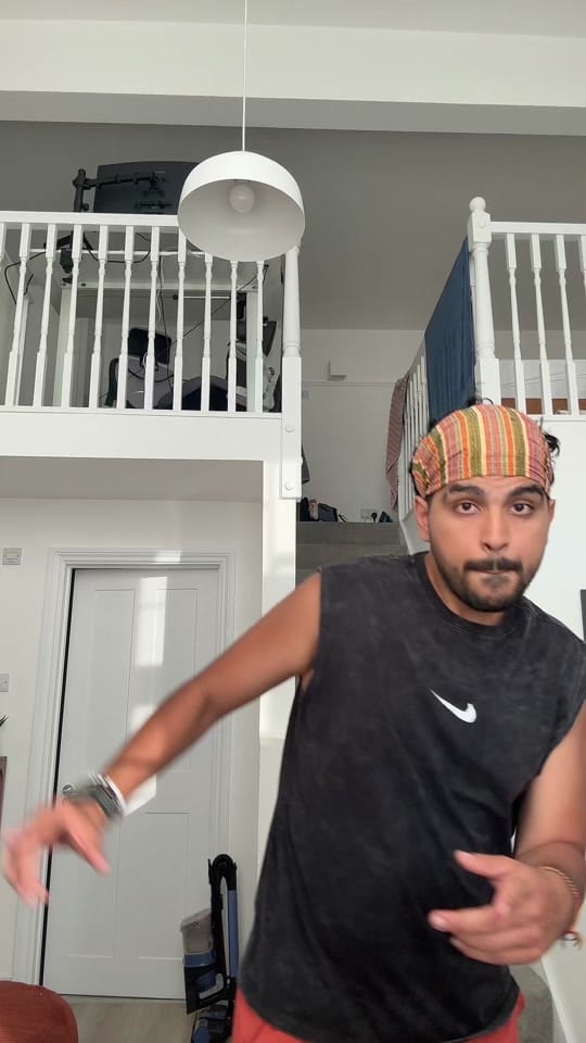 Post 8 by Ivan Andres Caballero Sanchez on TikTok (video)