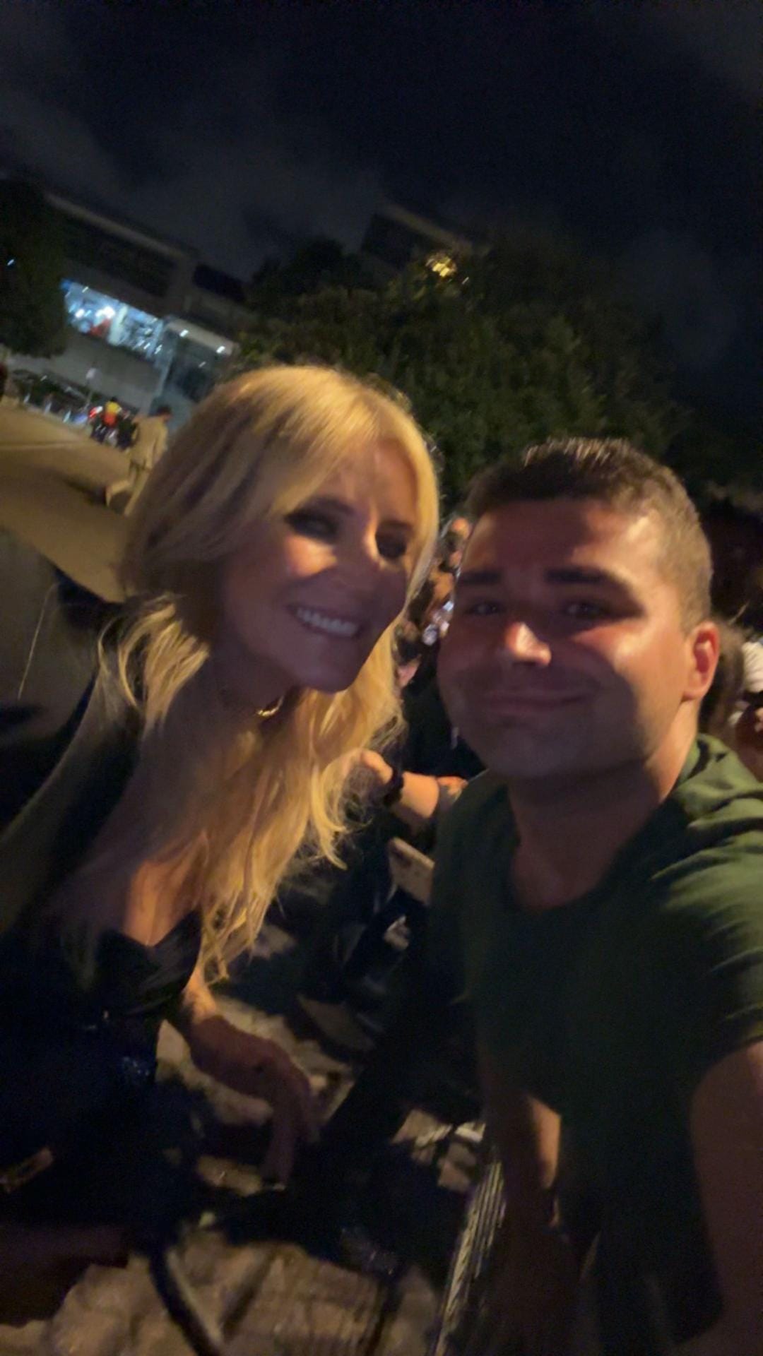 Post 8 by Ted123 on TikTok (video)
