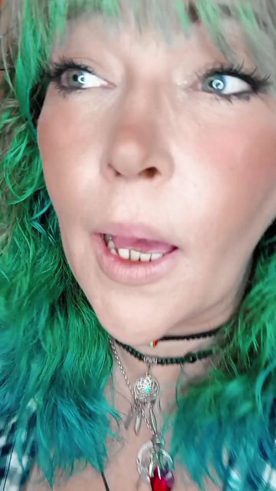 Post 5 by 🏳️‍🌈❤🧡💛Sara💚💙💜🏳️‍🌈 on TikTok (video)