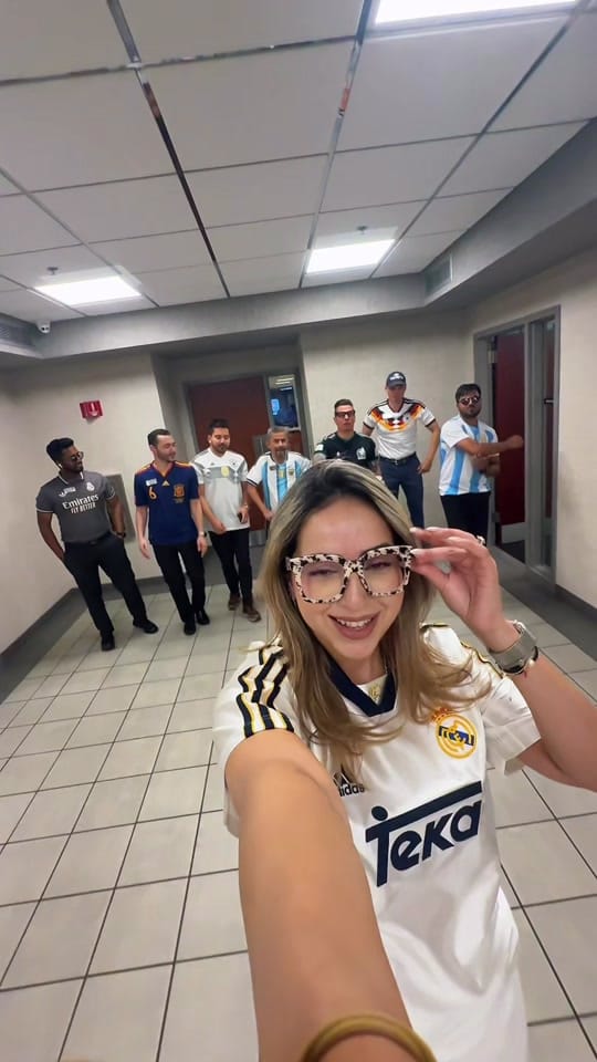 Post 2 by Emilia Chavez on TikTok (video)