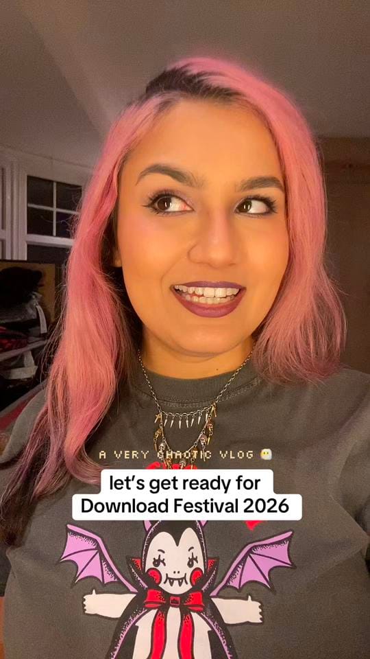 Post 6 by Sash Vee ⛓️ girl in the pit on TikTok (video)