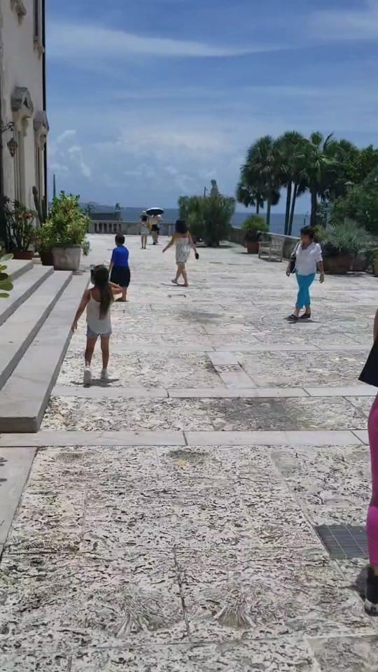 Post 10 by YAI on TikTok (video)