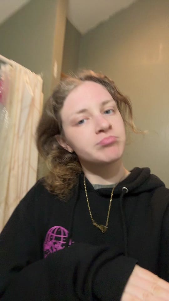 Post 1 by Liv on TikTok (video)