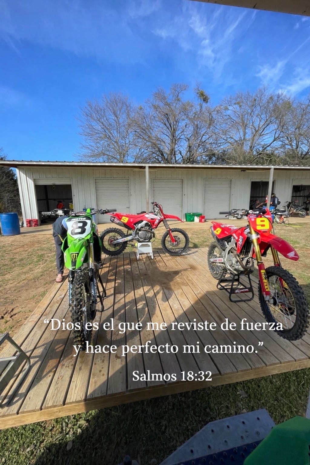 Post 6 by Robertito09 on TikTok (video)
