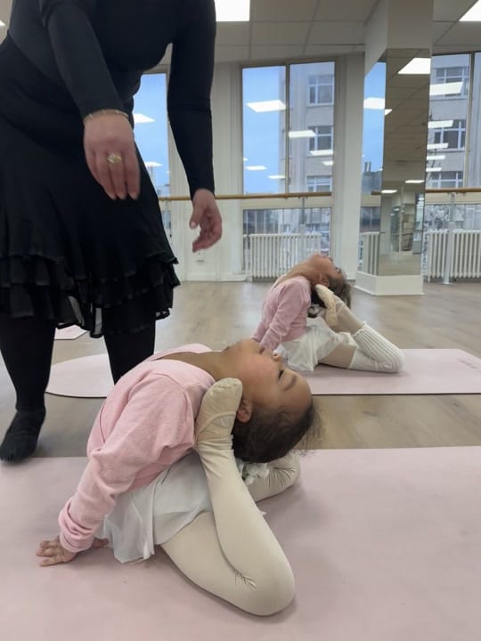 Post 4 by balletworkout on TikTok (video)