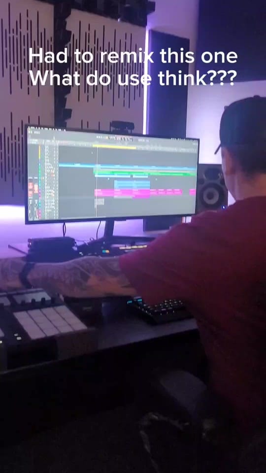 Post 9 by Liam Melly on TikTok (video)