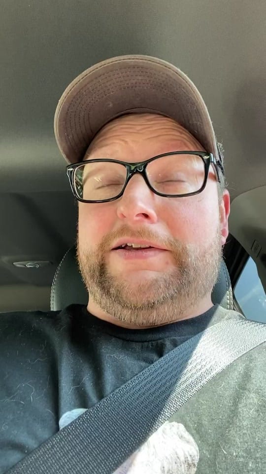 Post 6 by IV8888 on TikTok (video)