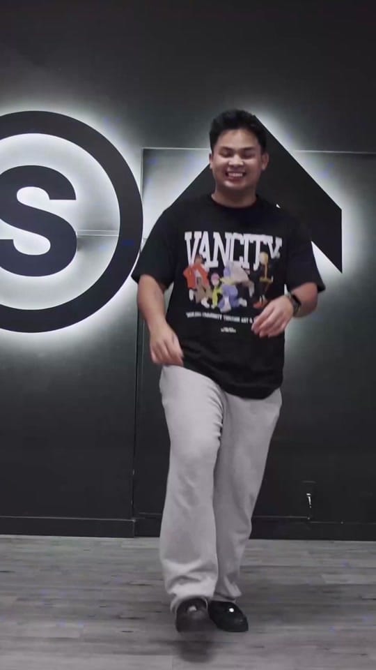 Post 10 by 4drian on TikTok (video)