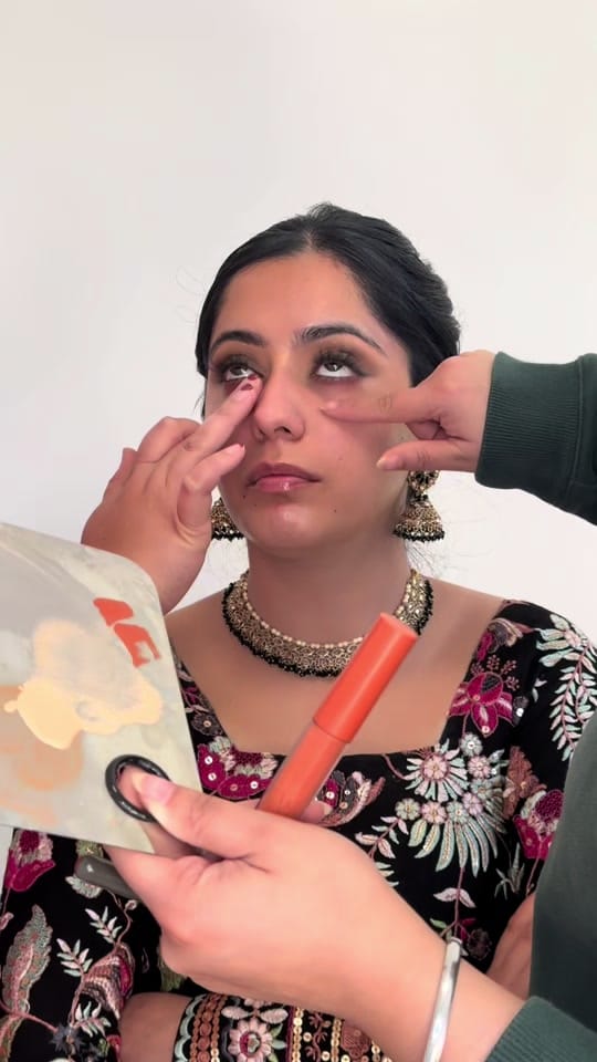 Post 2 by Artistry_by_Aarzoo on TikTok (video)