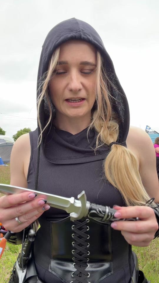 Post 2 by amies.bookshelf on TikTok (video)