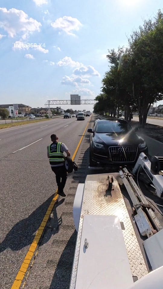 Post 8 by 🪝A&Z  Towing🪝 on TikTok (video)
