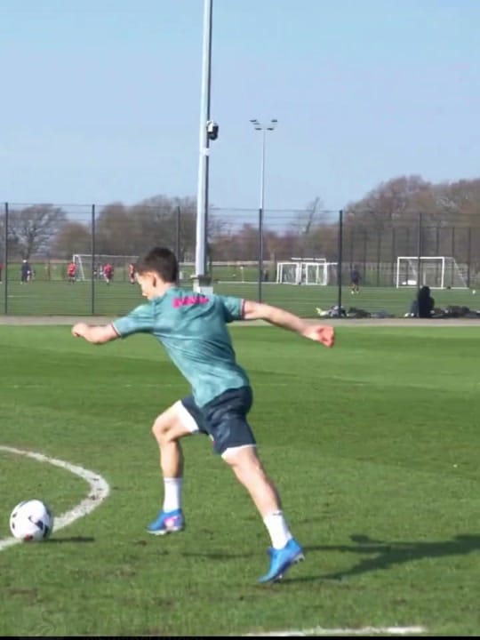 Post 5 by Between2Kitmen on TikTok (video)