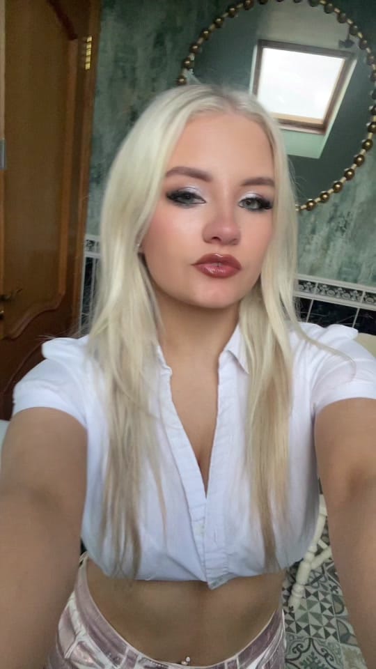 Post 6 by Caragh 💕 on TikTok (video)