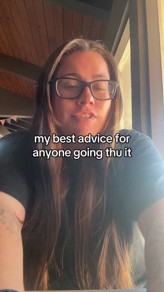 Post 4 by Julia on TikTok (video)