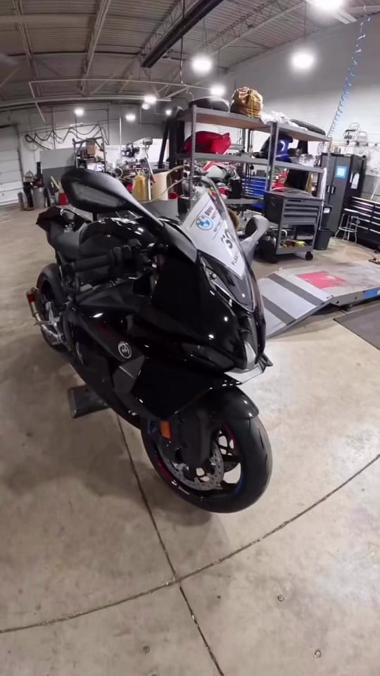 Post 8 by BMW on TikTok (video)