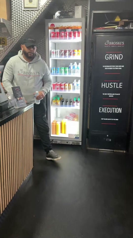 Post 7 by 3_broskis on TikTok (video)