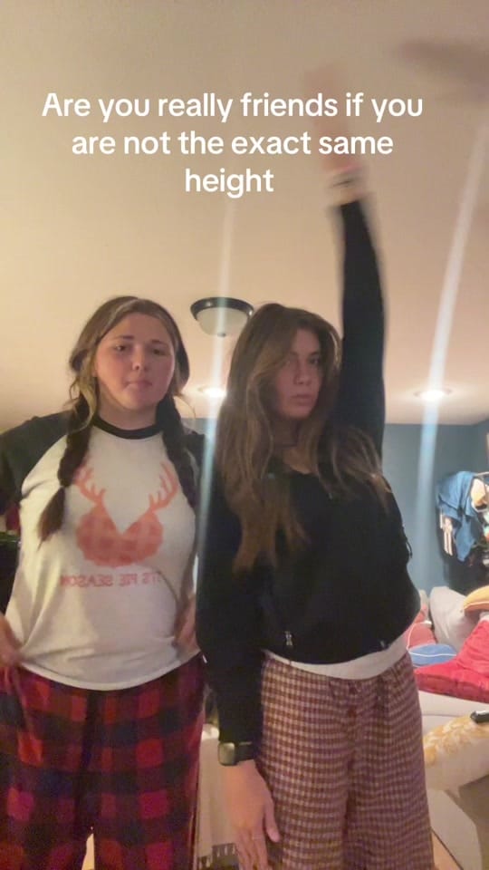 Post 2 by Brook Nievar on TikTok (video)
