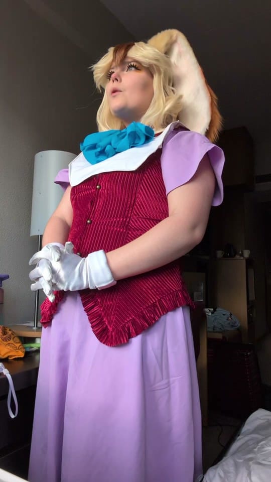 Post 7 by Kat on TikTok (video)