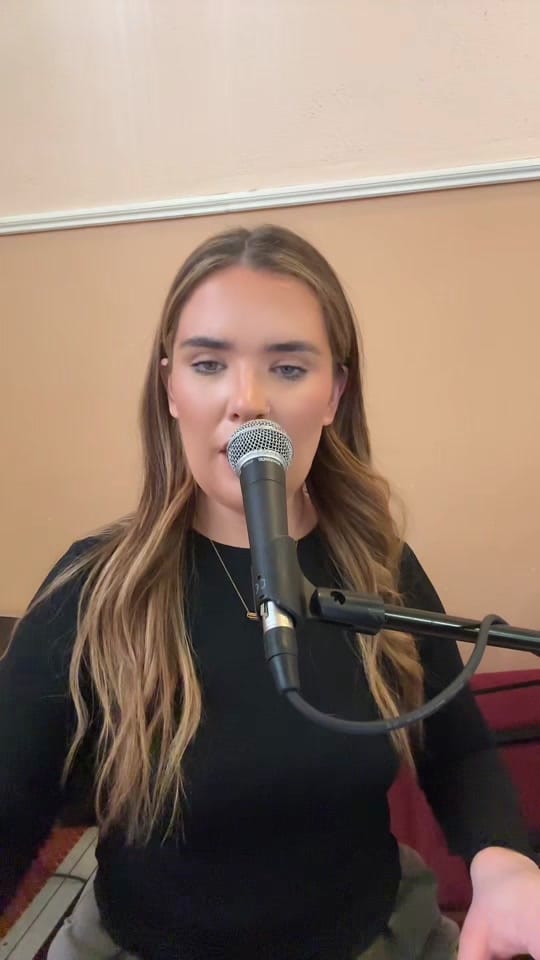 Post 3 by Sarah Troy Music on TikTok (video)