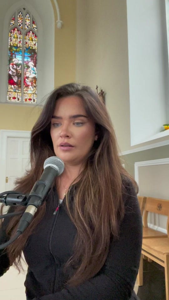 Post 9 by Sarah Troy Music on TikTok (video)