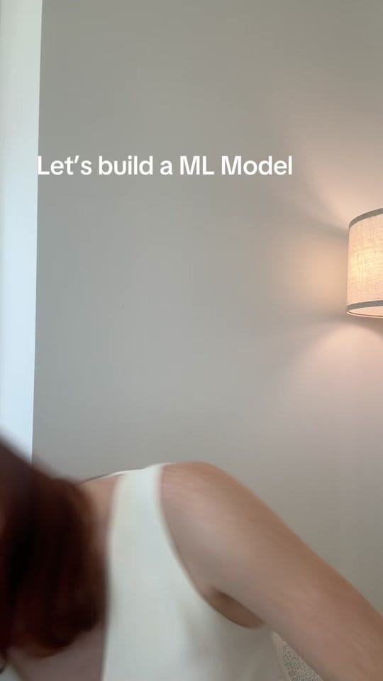 Post 2 by Mariana Antaya on TikTok (video)