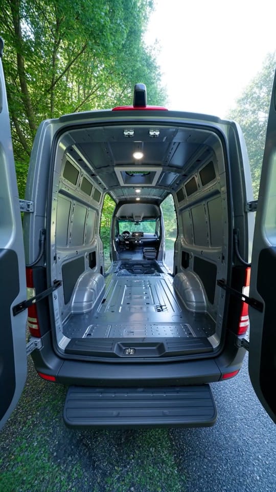 Post 1 by Thor Motor Coach on TikTok (video)