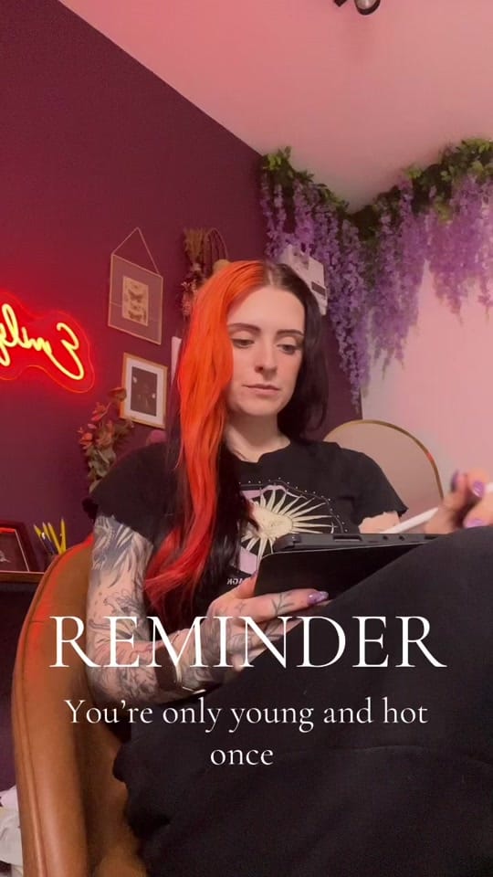 Post 3 by 𝕰𝖒𝖎𝖑𝖞 𝕶𝖆𝖙𝖊 on TikTok (video)