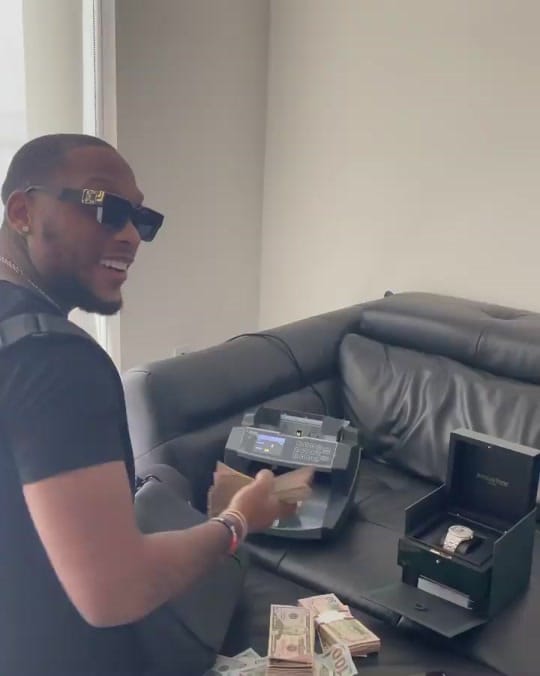 Post 6 by Daniel Gibbons on TikTok (video)